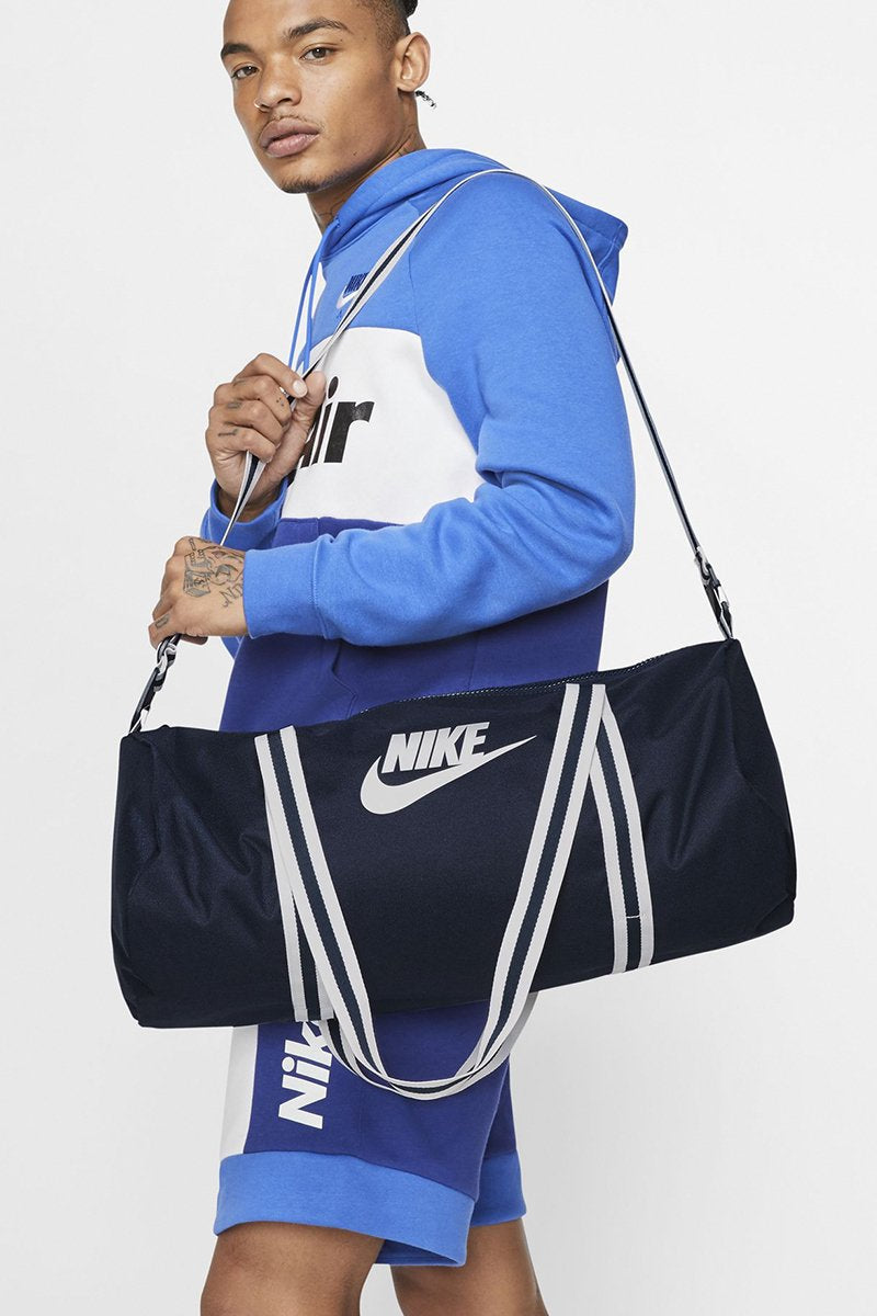 nike heritage duffel bag