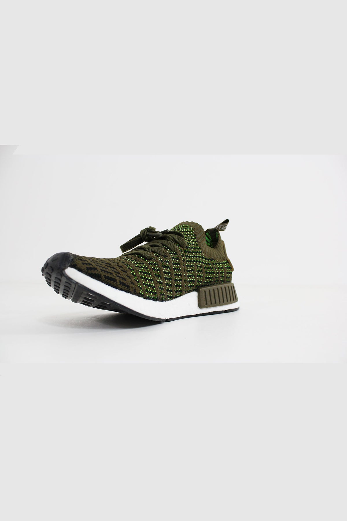 adidas nmd r1 stlt trace olive