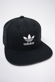 adidas flat cap black