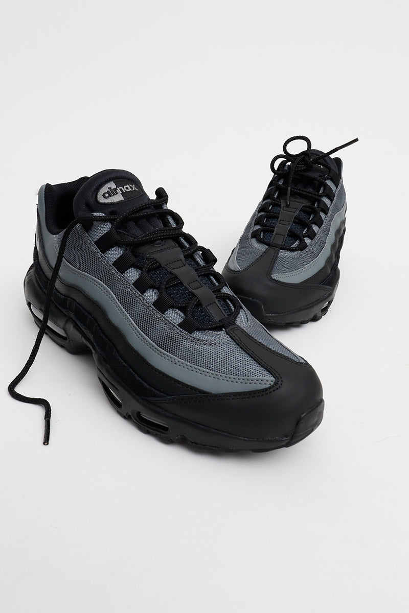 air max 95 essential smoke grey