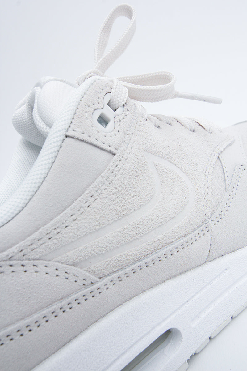 air max 1 premium summit white