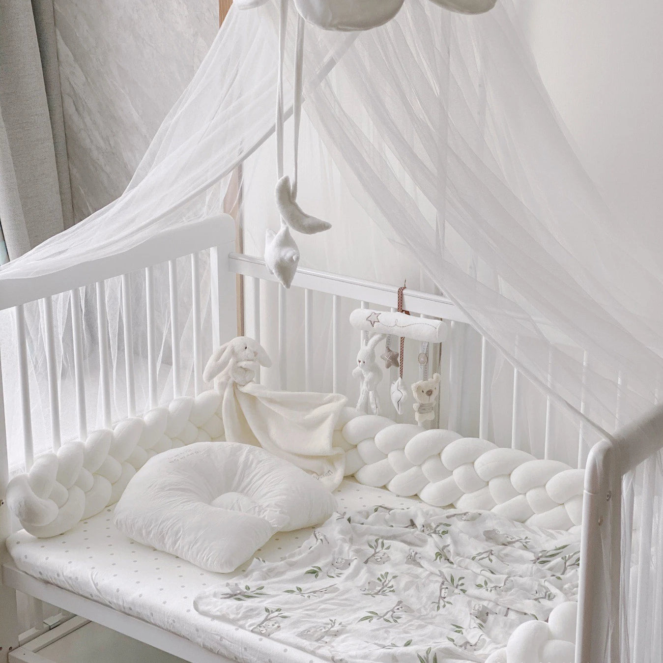 TOUR-DE-LIT-TRESSE-BLANC