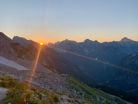 sun and mountains