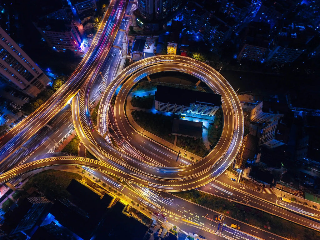 Autobahn Strecke bei Nacht