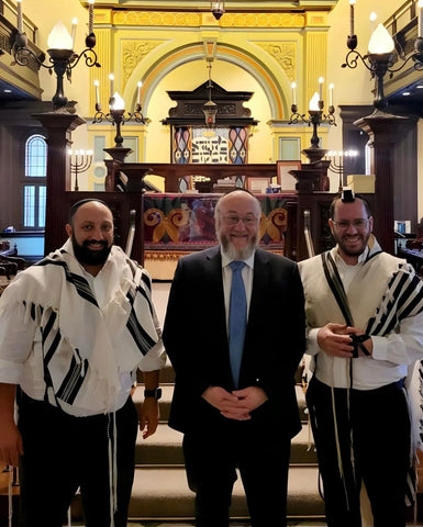 Chief Rabbi visit to Ohel Leah Synagogue