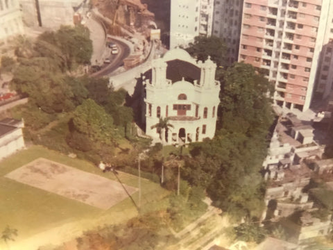 Ohel Leah Synagogue in the 1980s