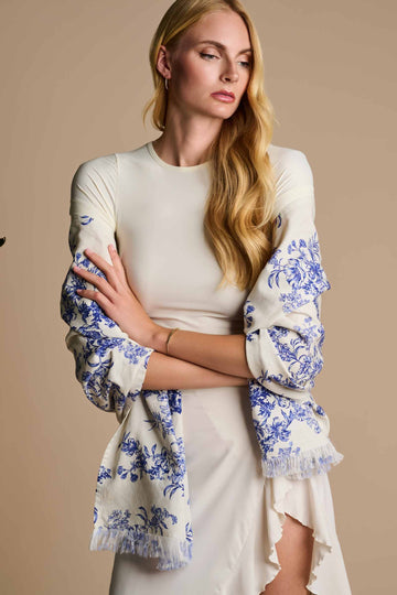 The Melbourne Shawl | Vanilla China Blue Damask