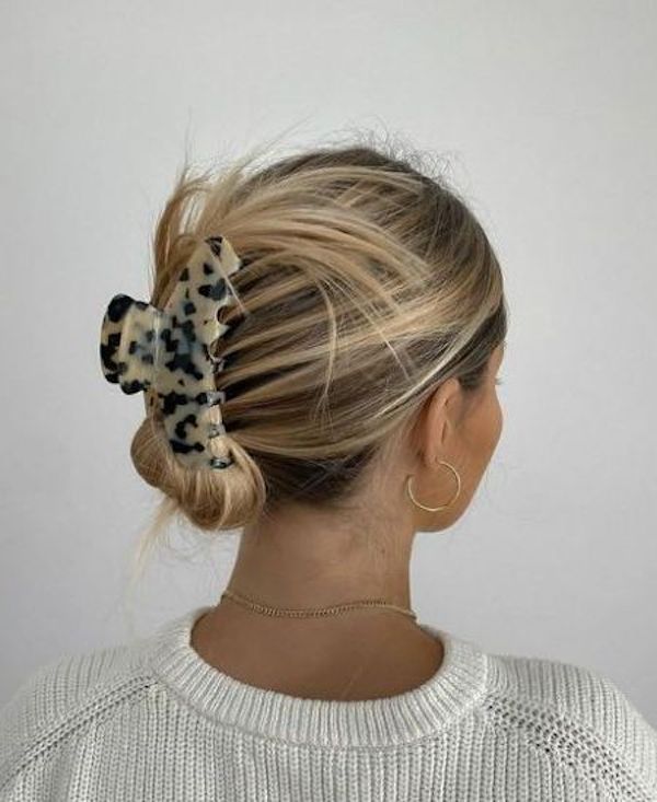 The Best Claw Clip Hairstyles To Transform Your Look, by Hiart Hair