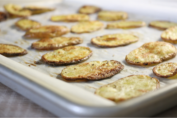 Coconut Oil Oven Roasted Crispy Potato Slices - crispy, crunchy, healthy, and simple...yes please | saltsole.com