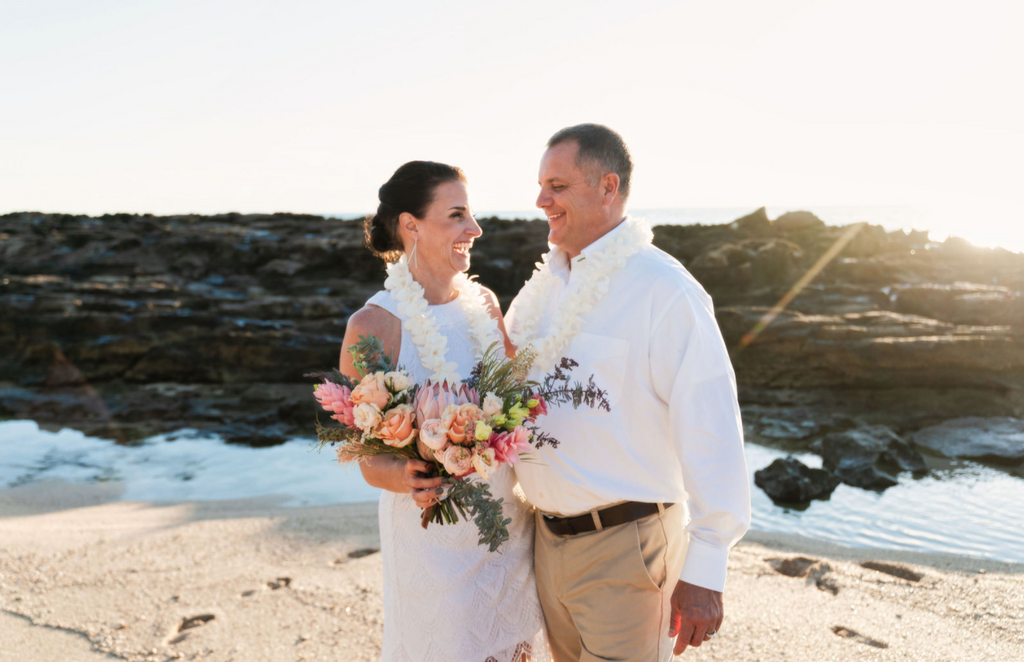 Bride, Groom, Beach, Hawaii, Oahu, Wedding, Bouquet, Sand, Ocean, Rocks