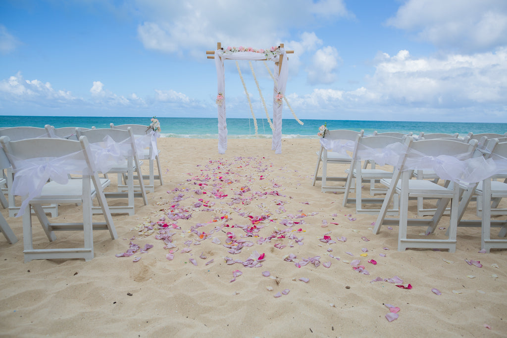 Oahu Weddings Vow Renewals At Waialae Beach Park Hi Married