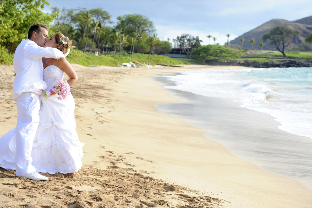 Weddings At Turtle Town Or Maluaka Beach Maui Hawaii Married