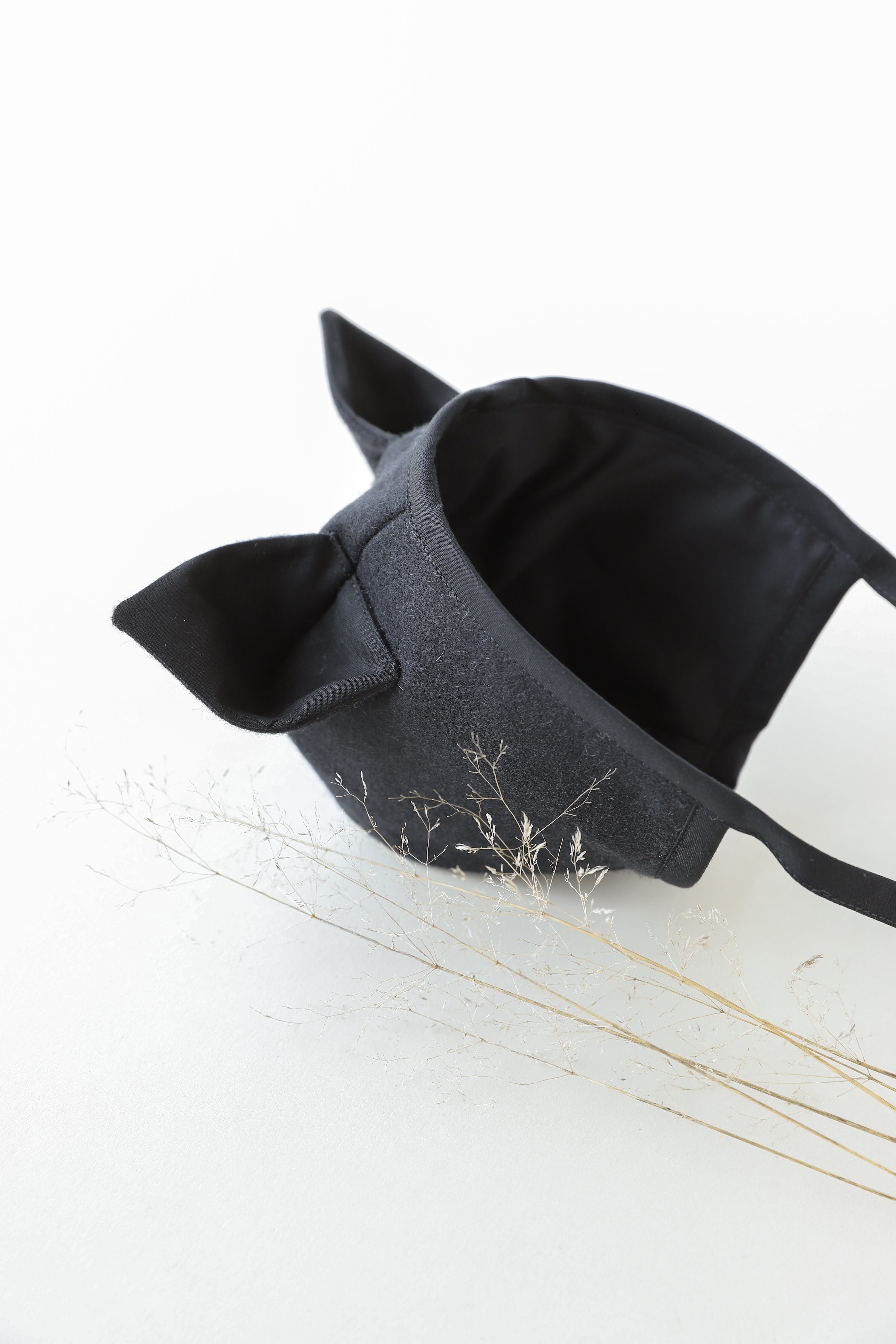 Black Cat Bonnet Cotton-Lined