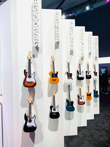 ถ่ายมาจากห้องแสดงสินค้า Fender ที่ NAMM Show USA