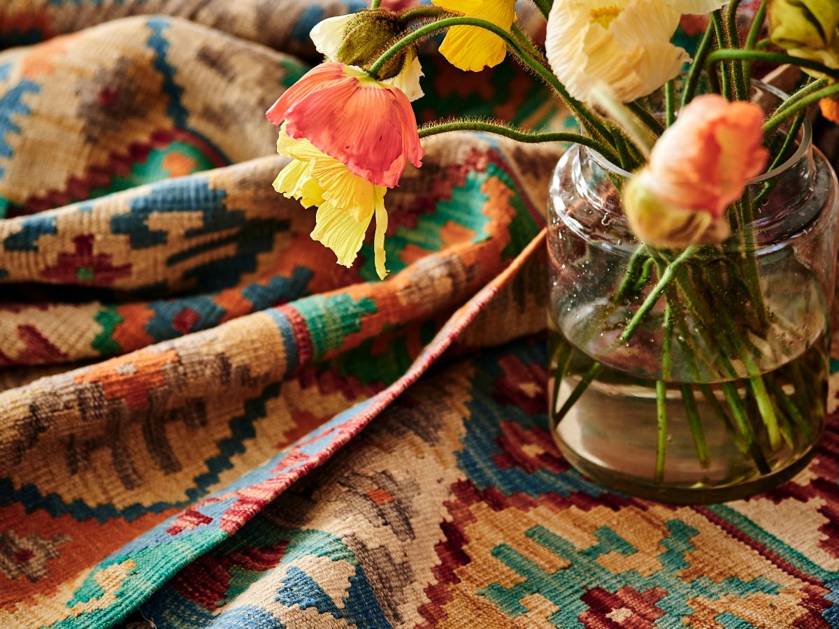 Multicoloured Afghan Kilim Wool Rug and Flowers