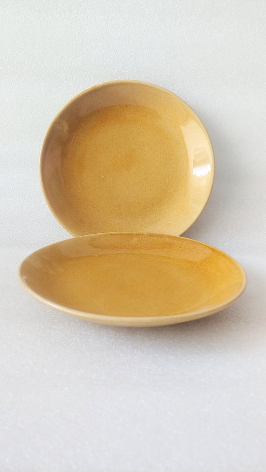 Radiant Yellow Quarter Plate set of 2