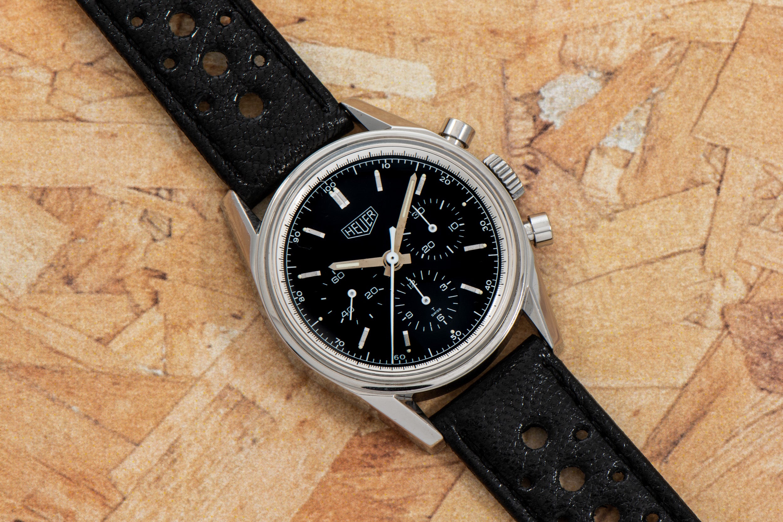 Heuer Carrera 1964 Re-Edition – Analog:Shift