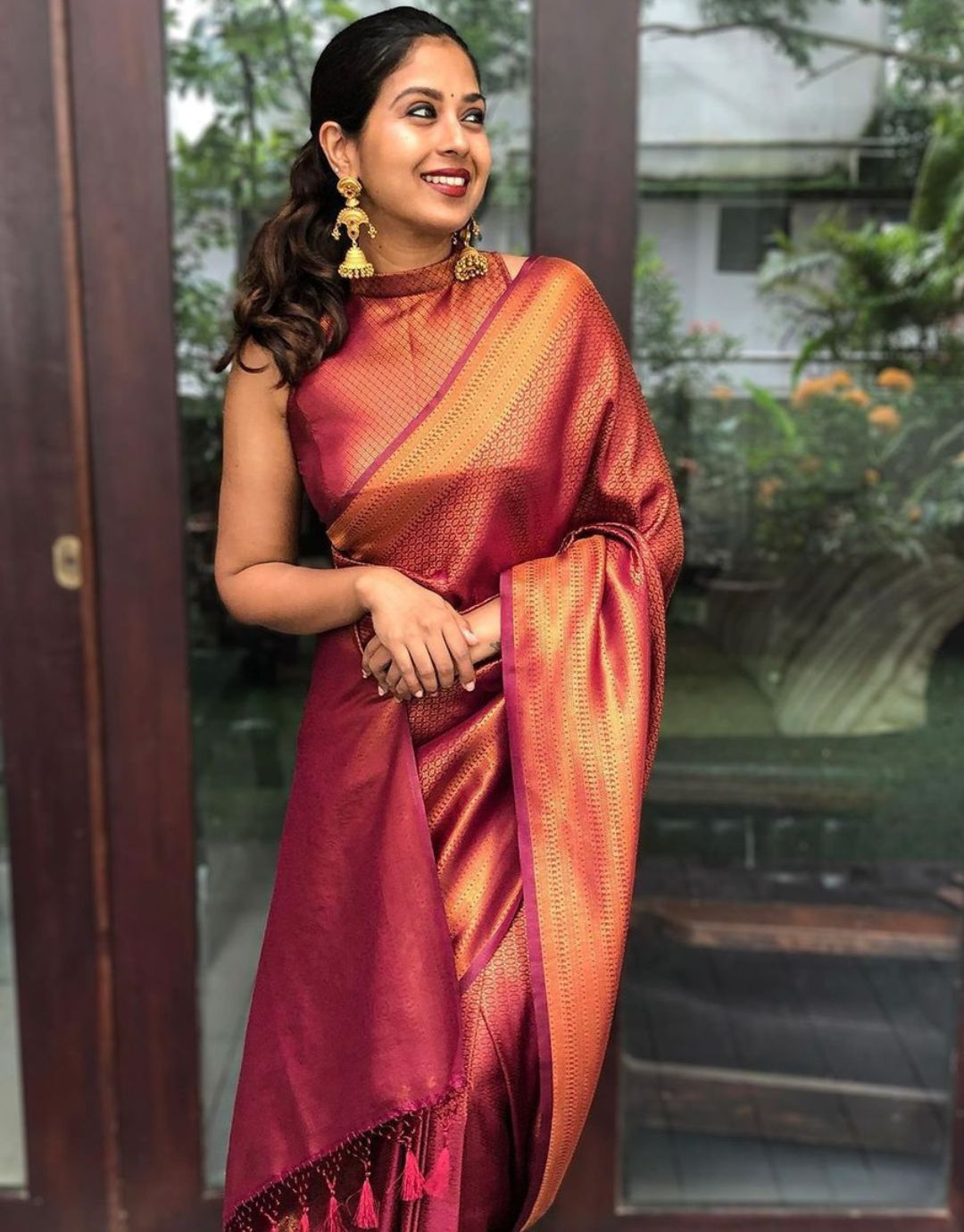 Bindu Peach Litchi Silk Saree With Attached Blouse – Zariknyaa