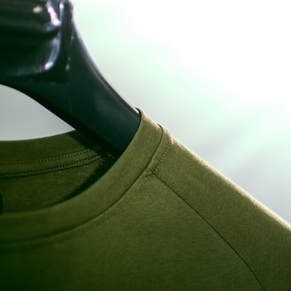 Tshirt olive front close.png