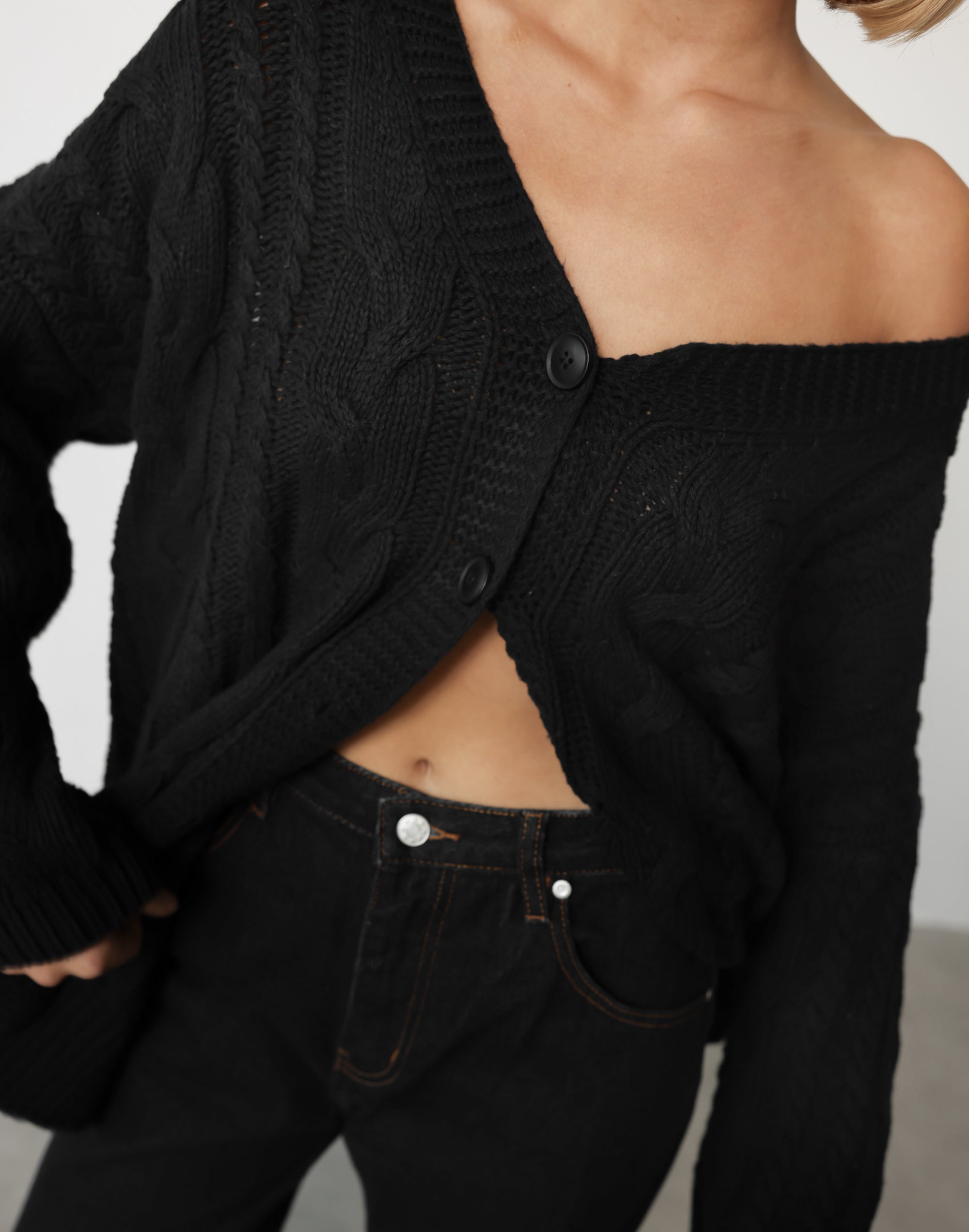 Ashleigh Cardigan (Black)