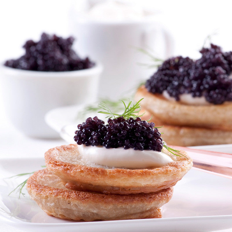 Til en Nytårsaften hører der Russiske Blinis og ægte Caviar til— Kun Bedste
