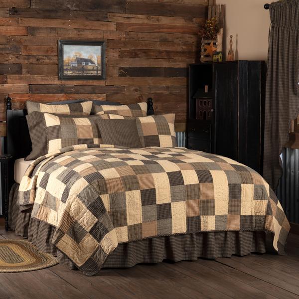 Kettle Grove Patchwork Quilt Collection