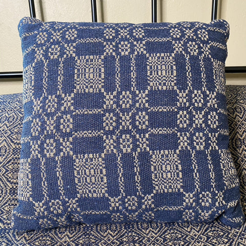 New Primitive Frost Weave NAVY BLUE LOVERS KNOT PILLOW Coverlet Accent 16