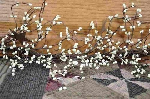 40 Pip Berry Garland w/ Rusty 2 Stars - Gray White/Cream - Farmhouse Mix