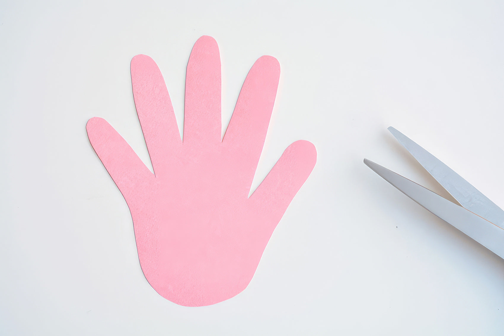 Do-It-Yourself Making Bunnies with Paper Handprints