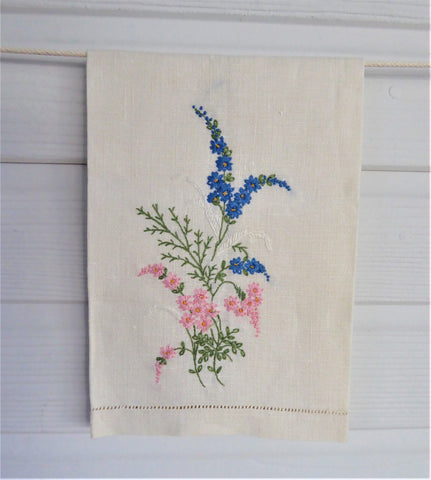 Floral Spray Hand Embroidered Linen Guest Towel Hand Towel 1950s Tea T ...