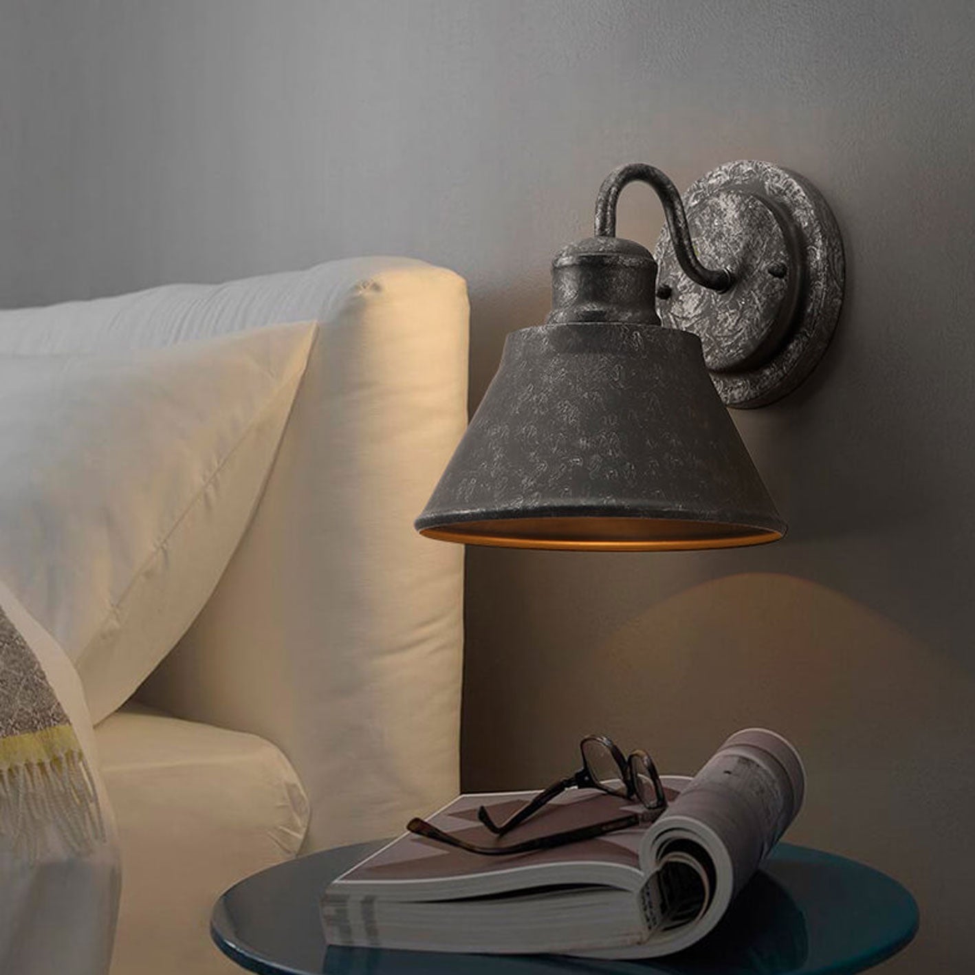 Product Image for Avelena | Vintage Industrie Hardware Eisen Uhrenschirm Außen Wasserdicht 1-Lampe Wandlampe, 220V-240V Für UK/AU