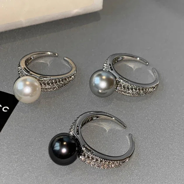 Product Image for Avelena | Vintage Durchbrochen Perlenring Elara, Weiß