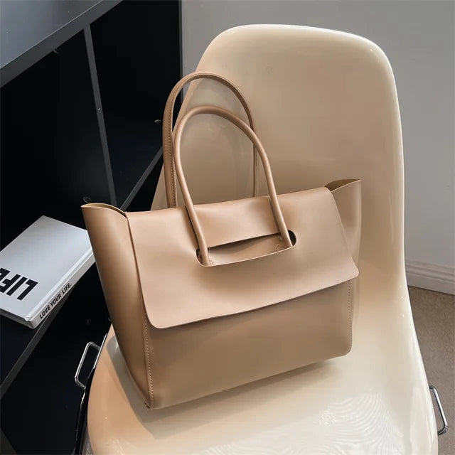 Product Image for Avelena | Elegante Damenhandtasche, beige / 24-x-30-x-13-cm-17-cm-griff