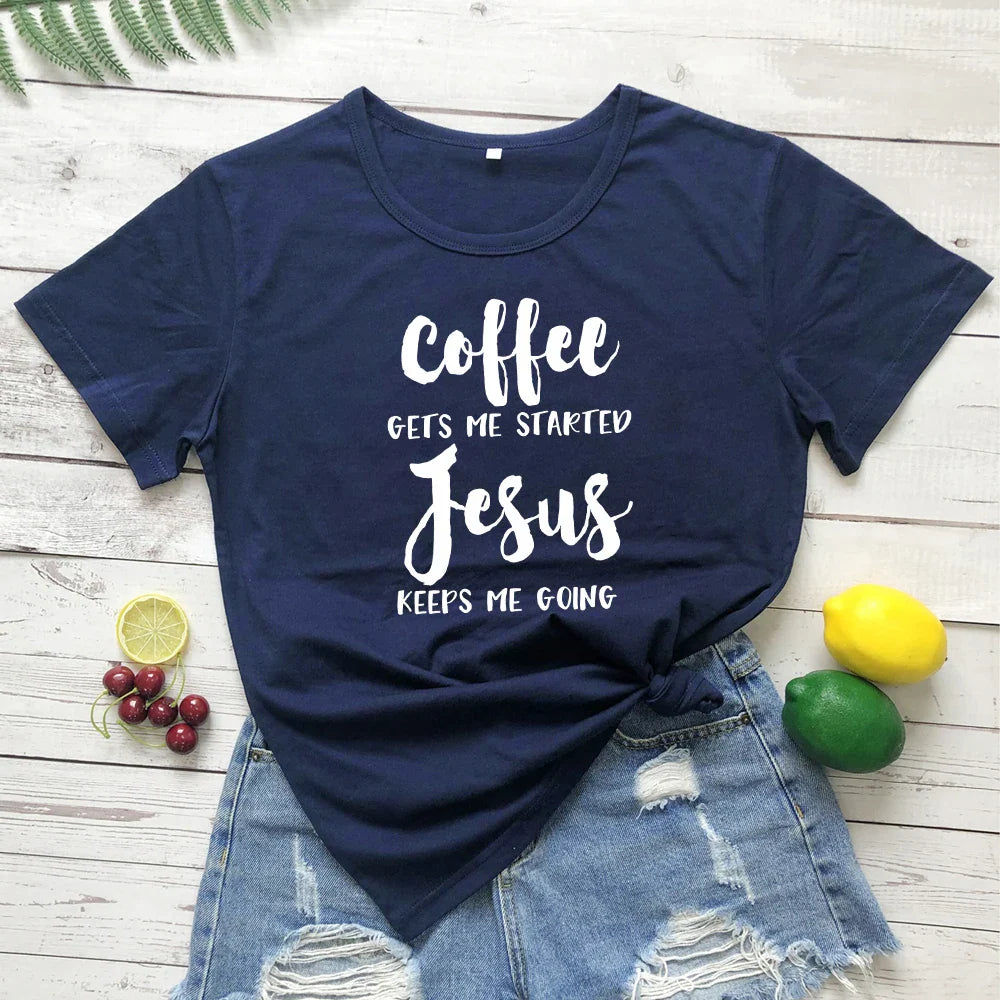 Product Image for Avelena | Kaffee Bringt Mich In Schwung Jesus Hält Mich Am Laufen Damen T-Shirt, Marineblau-Weiß Text / L / KINA