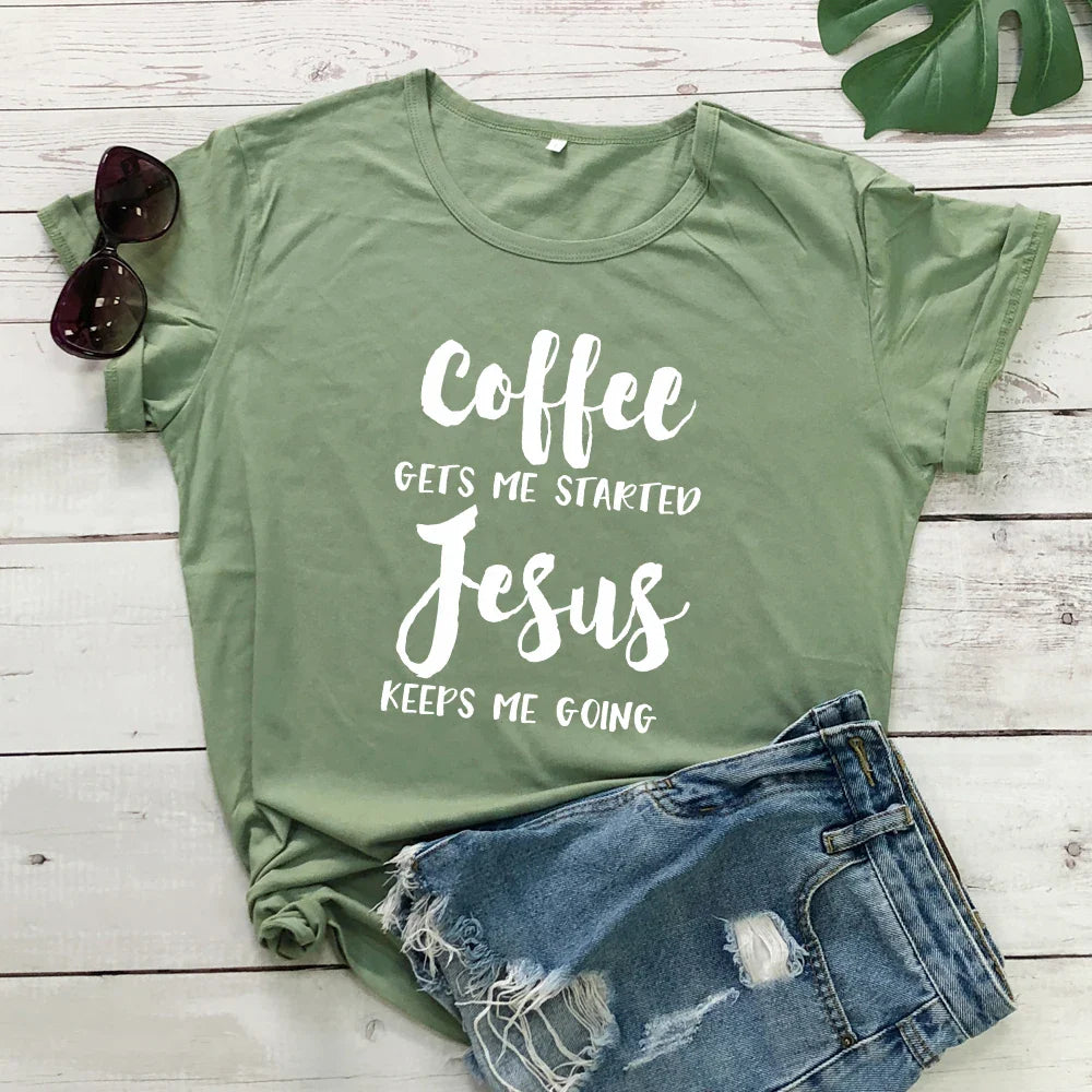 Product Image for Avelena | Kaffee Bringt Mich In Schwung Jesus Hält Mich Am Laufen Damen T-Shirt, Oliven-Weiß Text / L / KINA
