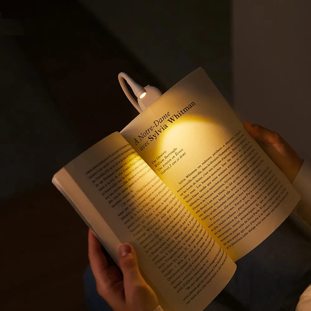 Product Image for Avelena | Tragbare Clip Buchlampe Led Lampe, Weiß ist die Farbe, die oft mit Reinheit und Klarheit assoziiert wird.