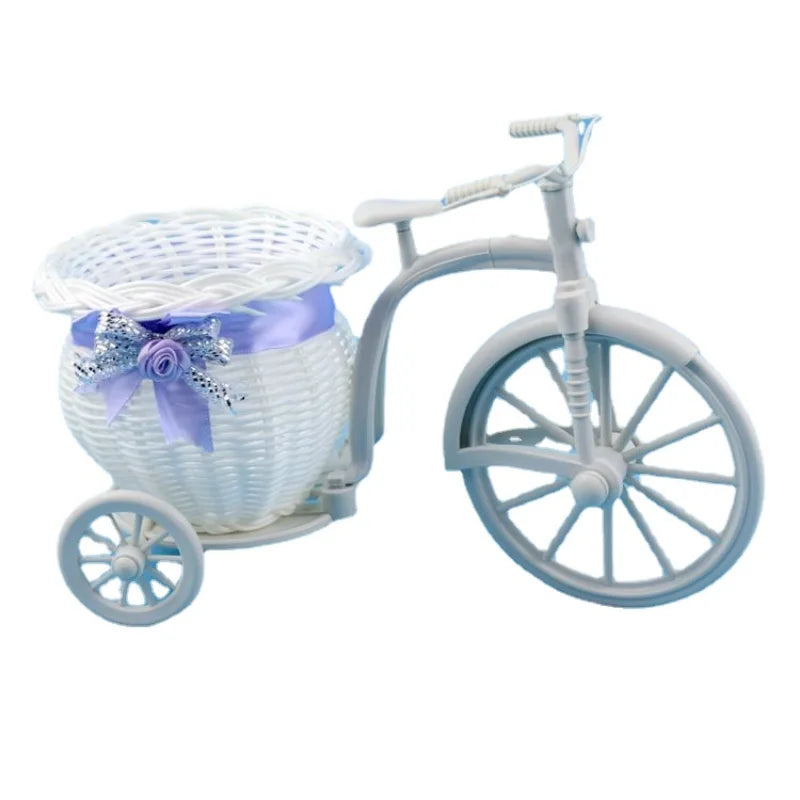 Product Image for Avelena | Weiße Fahrrad Dekorative Blumenkorb Hochzeitsdekoration Plastik Dreirad Design Blumentopf Aufbewahrungskorb Festkorb, LILA