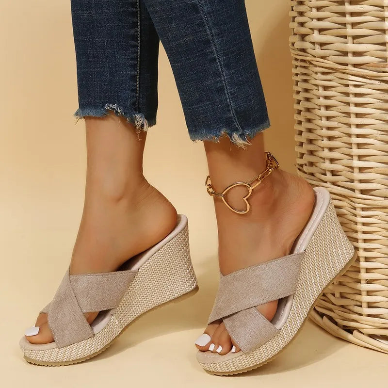 Product Image for Avelena | Schicke Keilsandaletten, Beige (Fast ausverkauft) / 9