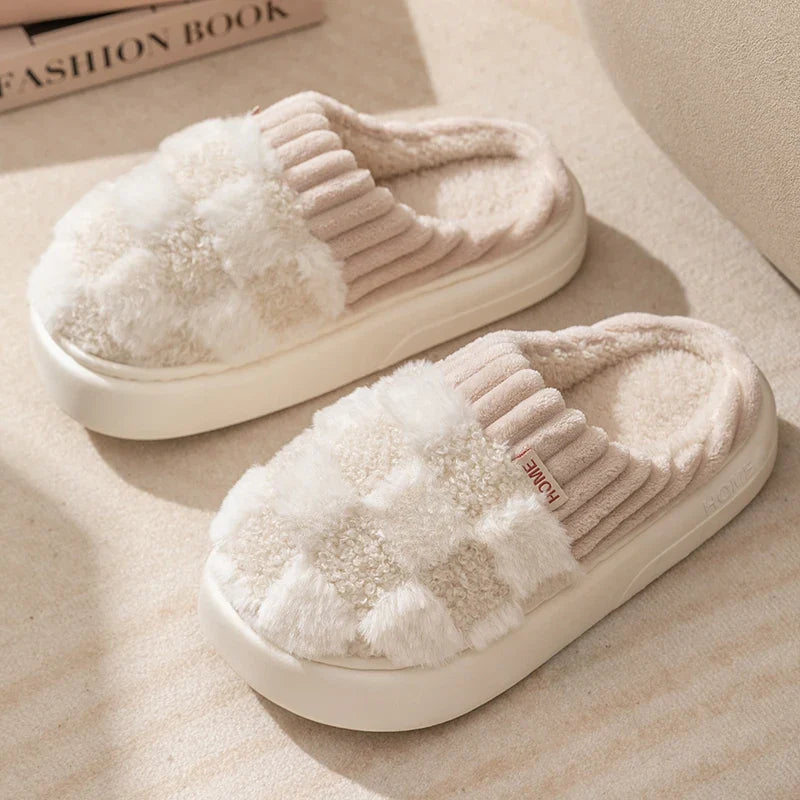 Product Image for Avelena | Estelle Warme Karierte Hausschuhe, Weiß / 36-37