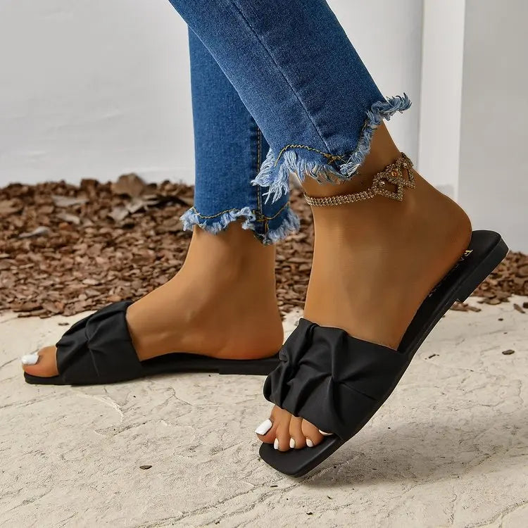 Product Image for Avelena | Stylische Plissierte Grüne Slip-On Sandalen für Frauen, Schwarz / 36