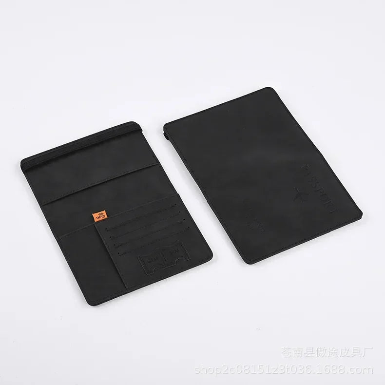 Product Image for Avelena | Rfid Vintage Passhalter - Stilvolles Reiseessentials, schwarz