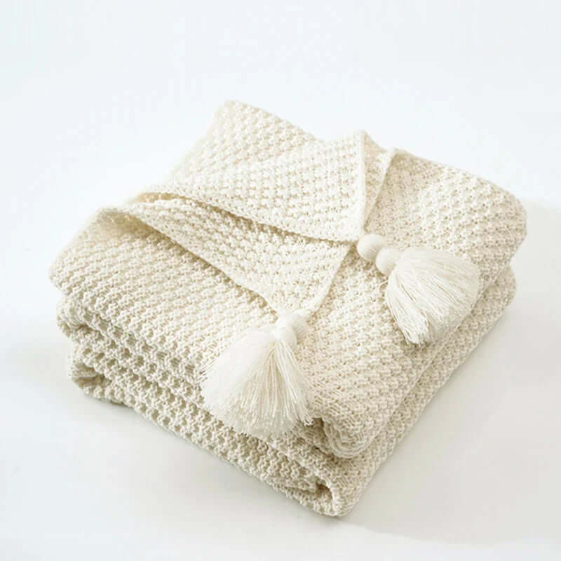 Product Image for Avelena | Kuschelige Wolldecke mit Quasten - Warm & Gemütlich, Beige / 110x150cm
