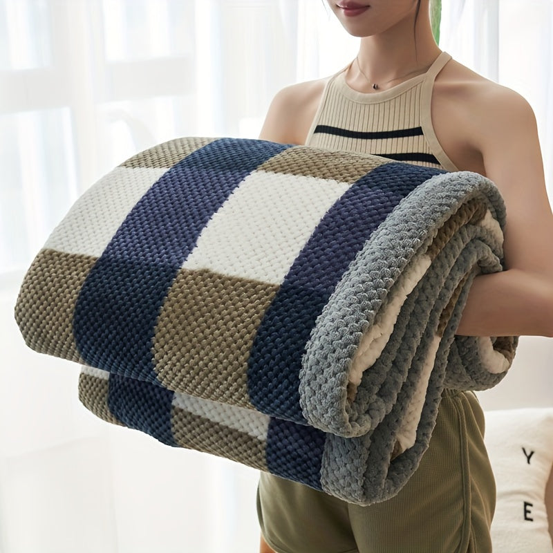 Product Image for Avelena | Plaid Luxe Milchfleece Decke für Ultimativen Komfort, Großes quadratisches Blau / 120x200cm