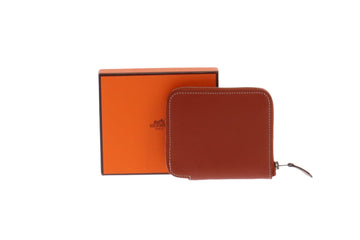 Hermes Gold Evercolor Calfskin Zipengo Card Wallet 2020 – Designer Exchange  Ltd