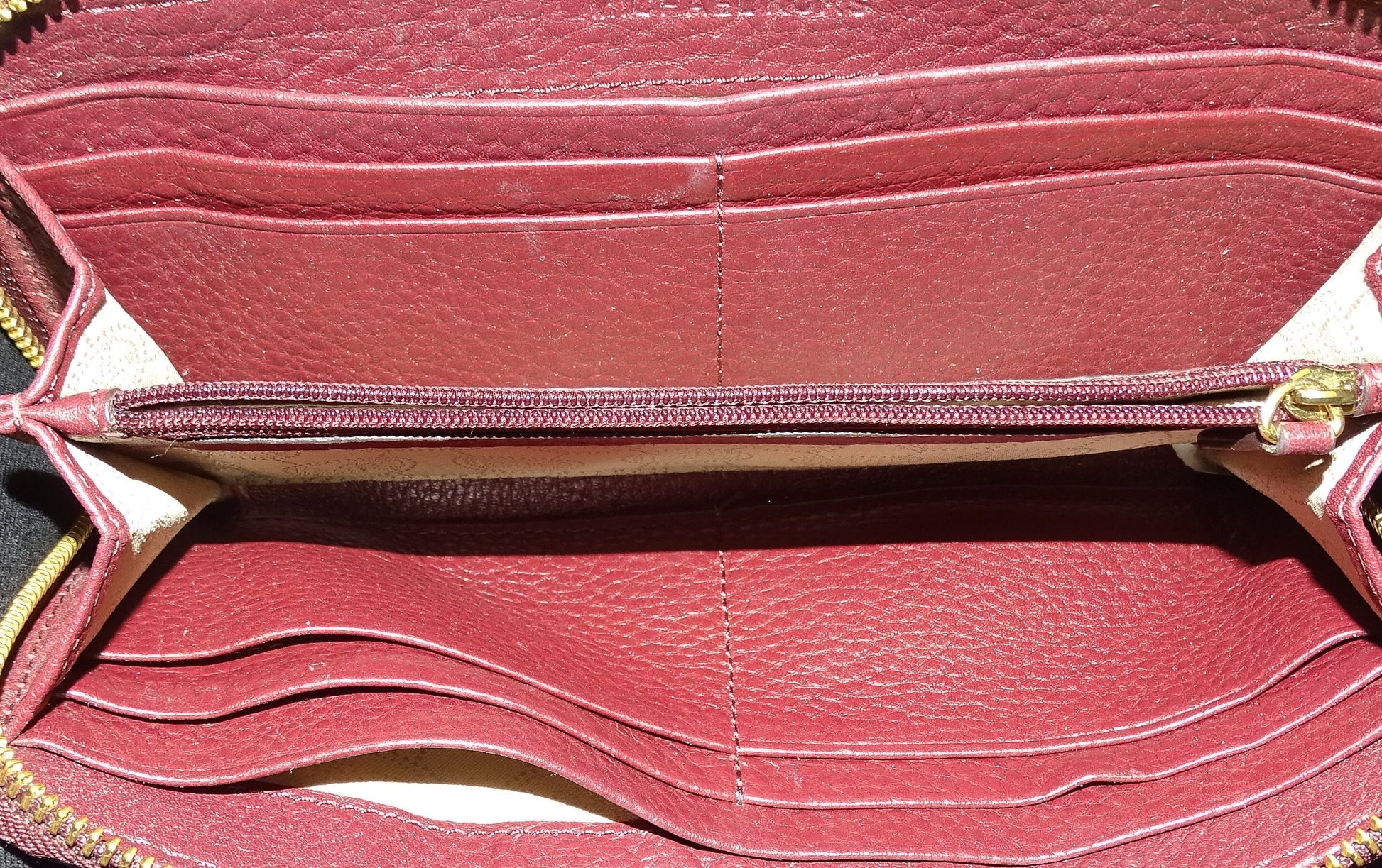 Michael Kors Purple Grained Leather Long Zip Wallet – Designer Exchange Ltd