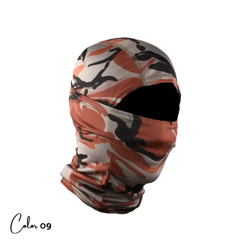Cagoule balaclava camouflage marron et beige pour activités outdoor, idéale pour la chasse, l’airsoft et les sports extrêmes, avec tissu respirant et ajusté.