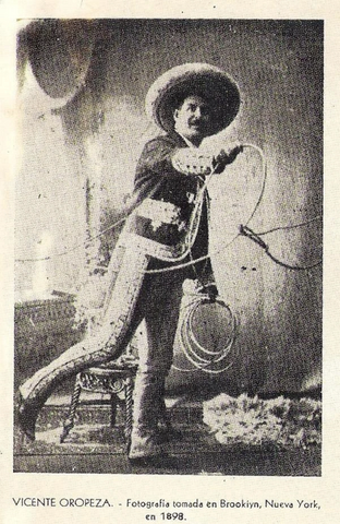 Charro roper Vicente Oropeza