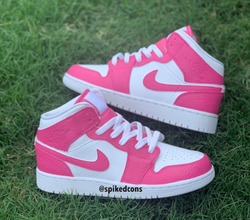 hot pink and white nike jordan shoes