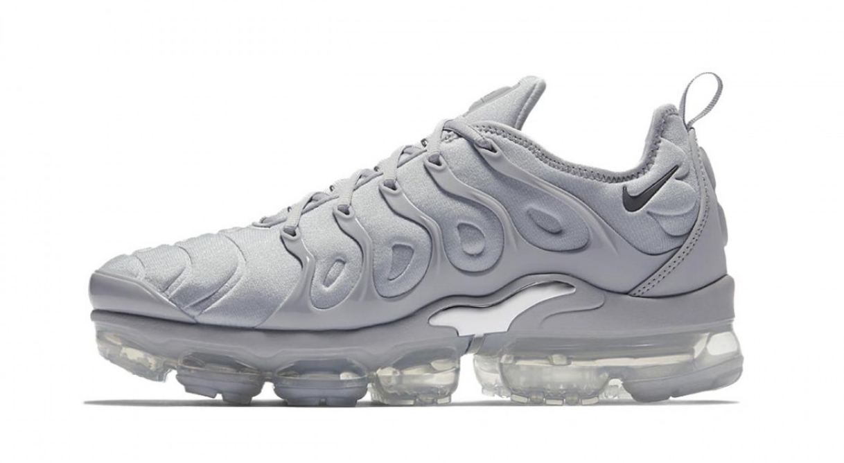 wolf grey nike vapormax plus