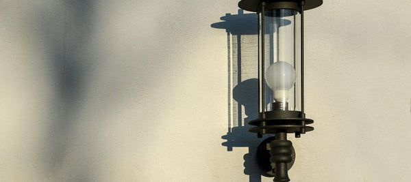 Outdoor Wall Light